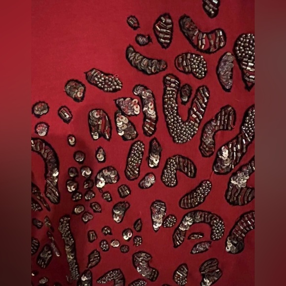 Cute 💕💘 Chico’s beaded red hoodie top large / size 3 - Picture 4 of 5